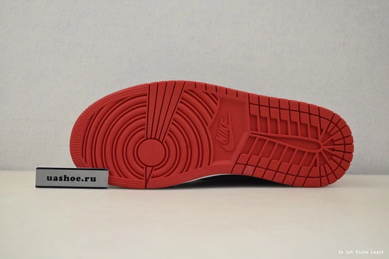Jordan Air OG High Bred FD4810-061 WMNS Satin 1 0916